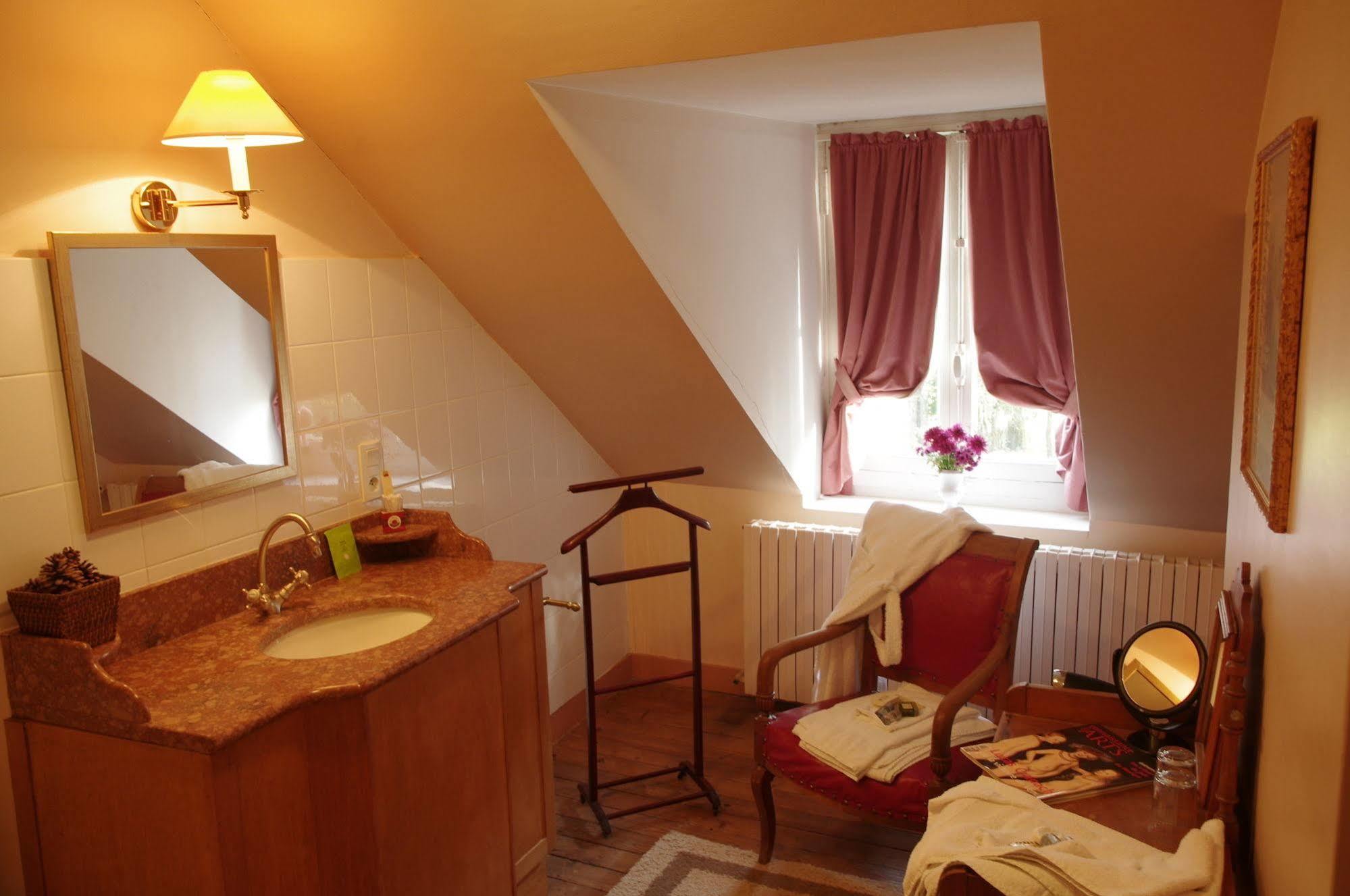 Domaine De Chatenay - Le Mans Saint-Saturnin  Ngoại thất bức ảnh